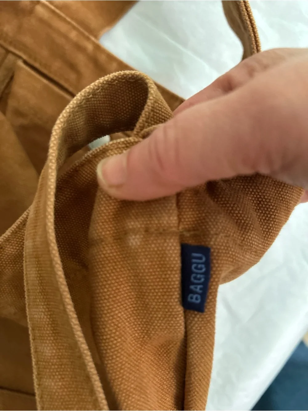 BAGGU Neutral Rust Brown Canvas Tote with Adjustable Strap - Picture 3 of 7